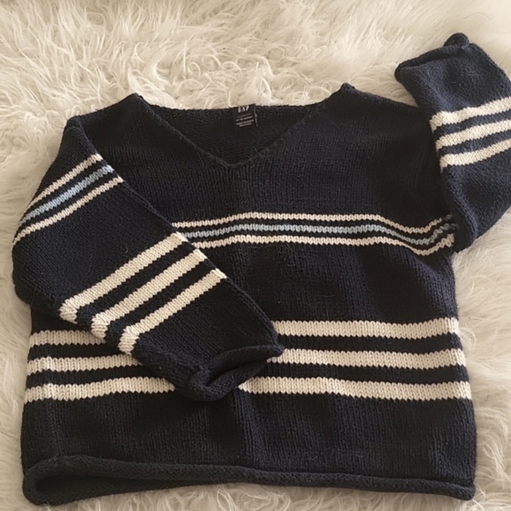 NWOT BABY GAP boys sweater size 12-18 months